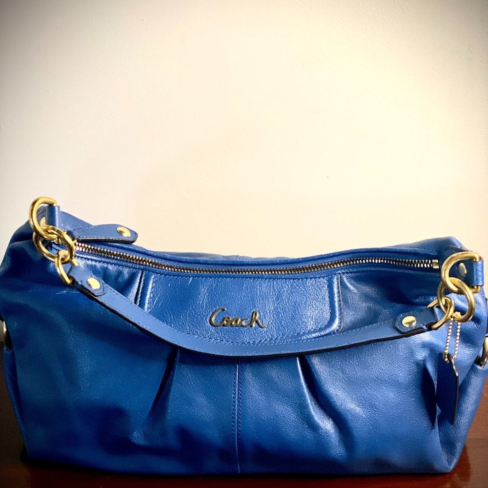 COACH BLUE BAG